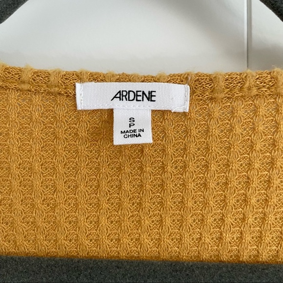 3/$25 Ardene Waffle Peplum Top - Picture 3 of 5